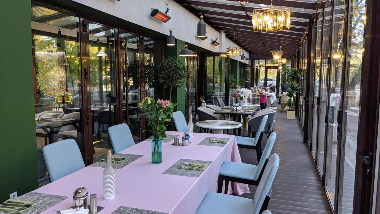 Kazzhol Park Hotel Almaty Luaran gambar